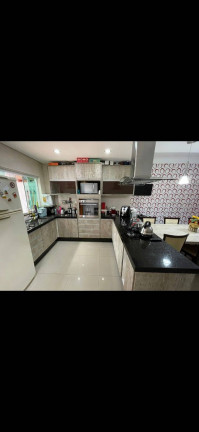 Imagem Casa com 3 Quartos à Venda, 250 m² em Vila Assunção - Santo André