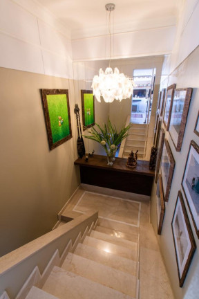Imagem Imóvel com 3 Quartos à Venda, 278 m² em Auxiliadora - Porto Alegre Imagem Imóvel com 3 Quartos à Venda, 278 m² em Auxiliadora - Porto Alegre