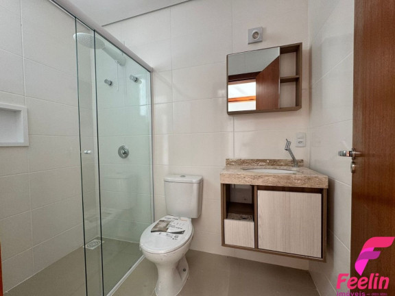 Imagem Casa com 3 Quartos para Alugar, 152 m² em Campeche - Florianópolis Imagem Casa com 3 Quartos para Alugar, 152 m² em Campeche - Florianópolis