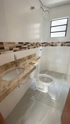 Imagem Casa com 2 Quartos à Venda, 53 m² em Guilhermina - Praia Grande