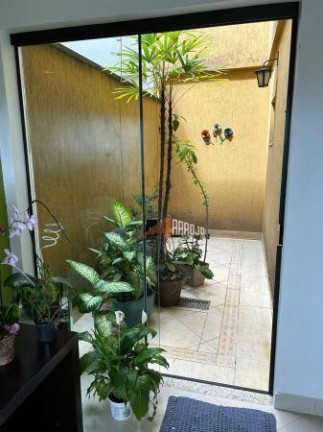 Imagem Sobrado com 3 Quartos à Venda, 122 m² em Vila Granada - São Paulo Imagem Sobrado com 3 Quartos à Venda, 122 m² em Vila Granada - São Paulo