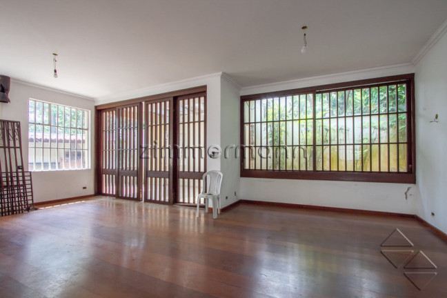 Imagem Casa com 3 Quartos à Venda, 492 m² em Alto De Pinheiros - São Paulo Imagem Casa com 3 Quartos à Venda, 492 m² em Alto De Pinheiros - São Paulo