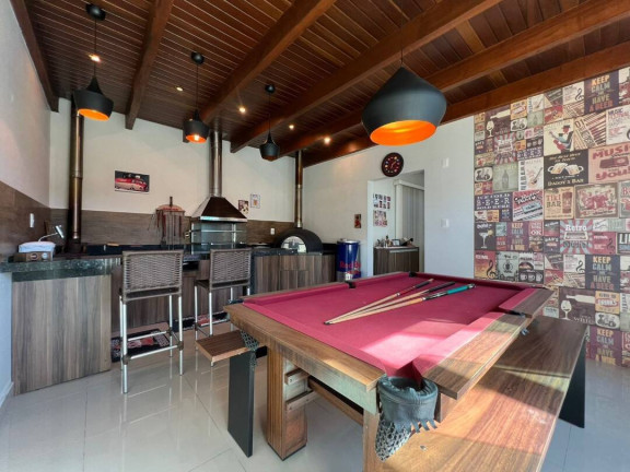 Imagem Casa com 3 Quartos à Venda, 180 m² em Centro - Balneário Barra Do Sul Imagem Casa com 3 Quartos à Venda, 180 m² em Centro - Balneário Barra Do Sul