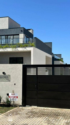 Imagem Sobrado com 3 Quartos à Venda, 191 m² em Santa Felicidade - Curitiba