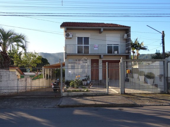 Casa com 3 Quartos à Venda, 454 m² em Carolina - Santa Maria