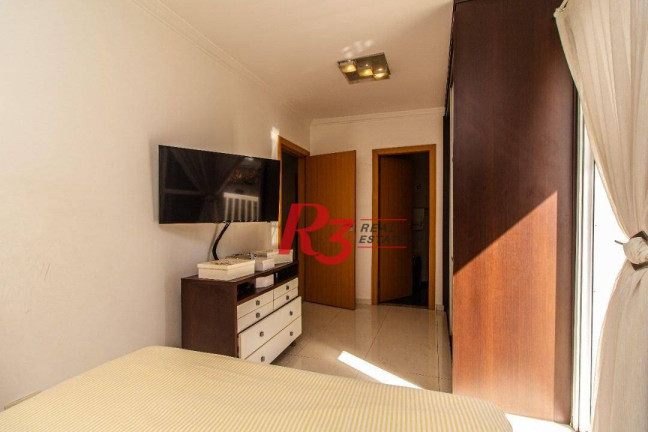 Imagem Sobrado com 5 Quartos à Venda, 267 m² em Embaré - Santos