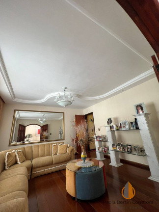 Imagem Casa com 3 Quartos à Venda, 598 m² em Centro - São Gonçalo