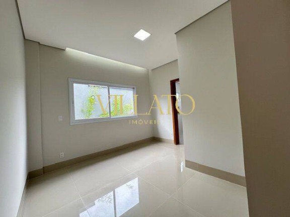 Imagem Casa com 3 Quartos à Venda, 215 m² em Residencial Goiânia Golfe Clube - Goiânia Imagem Casa com 3 Quartos à Venda, 215 m² em Residencial Goiânia Golfe Clube - Goiânia