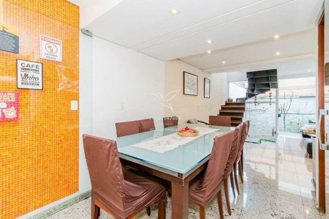 Imagem Casa com 4 Quartos à Venda, 223 m² em Mooca - São Paulo Imagem Casa com 4 Quartos à Venda, 223 m² em Mooca - São Paulo