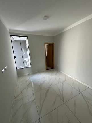 Imagem Casa com 3 Quartos à Venda, 76 m² em Parque Residencial Aeroporto - Maringa
