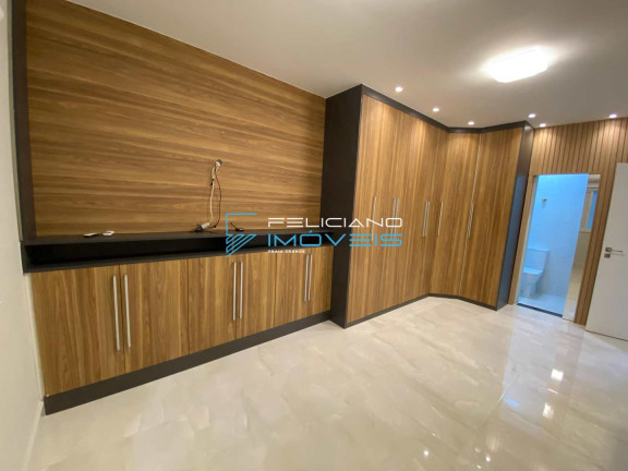 Imagem Casa com 3 Quartos à Venda, 200 m² em Ocian - Praia Grande Imagem Casa com 3 Quartos à Venda, 200 m² em Ocian - Praia Grande