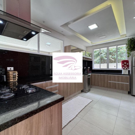 Imagem Casa com 3 Quartos à Venda, 193 m² em Santa Felicidade - Curitiba Imagem Casa com 3 Quartos à Venda, 193 m² em Santa Felicidade - Curitiba