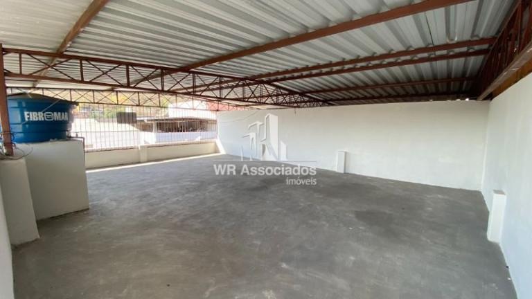 Imagem Casa com 2 Quartos à Venda, 119 m²
