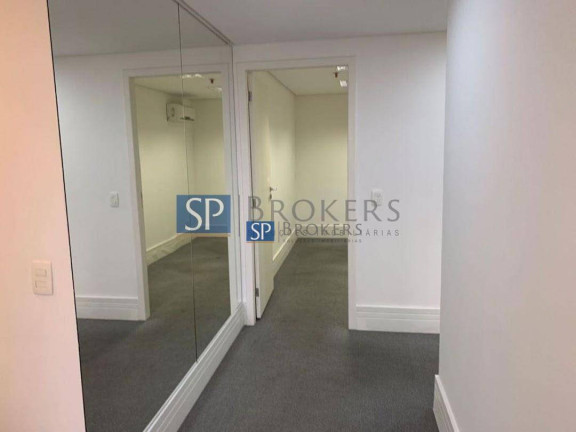 Sala Comercial à Venda ou Locação, 95 m² em Itaim Bibi - São Paulo