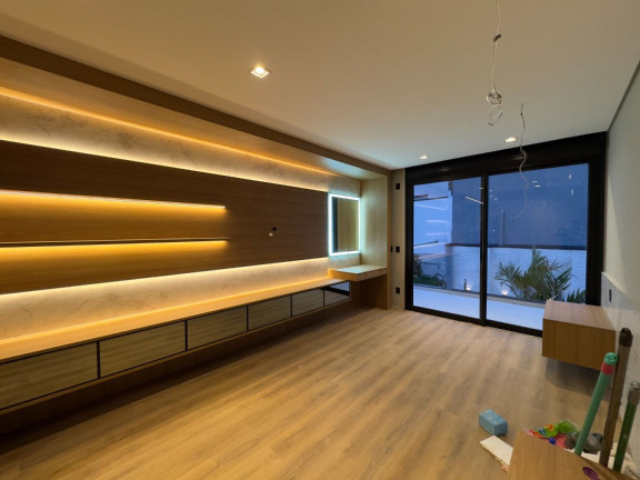 Imagem Sobrado com 4 Quartos à Venda, 310 m² em Aruã Brisas - Mogi Das Cruzes Imagem Sobrado com 4 Quartos à Venda, 310 m² em Aruã Brisas - Mogi Das Cruzes