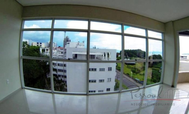 Imagem Apartamento com 3 Quartos à Venda, 239 m² em Agronômica - Florianópolis