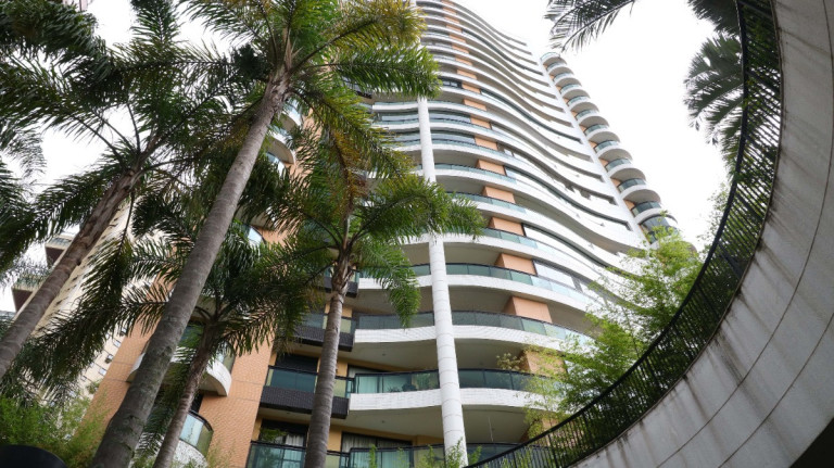 Imagem Apartamento com 4 Quartos à Venda, 191 m² em Vila Suzana - São Paulo Imagem Apartamento com 4 Quartos à Venda, 191 m² em Vila Suzana - São Paulo