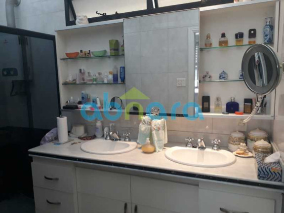 Imagem Apartamento com 5 Quartos à Venda, 280 m² em Copacabana - Rio De Janeiro Imagem Apartamento com 5 Quartos à Venda, 280 m² em Copacabana - Rio De Janeiro
