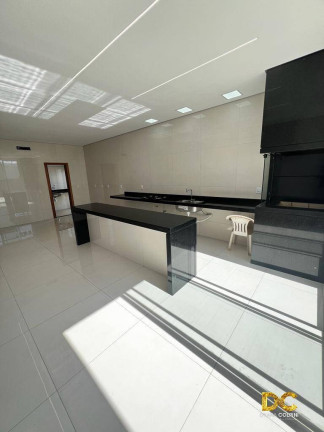 Imagem Casa de Condomínio com 3 Quartos à Venda, 220 m² em Petrópolis - Várzea Grande Imagem Casa de Condomínio com 3 Quartos à Venda, 220 m² em Petrópolis - Várzea Grande