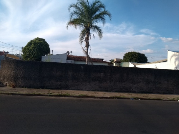 Terreno à Venda, 210 m² em Jardim Bela Vista - Bauru