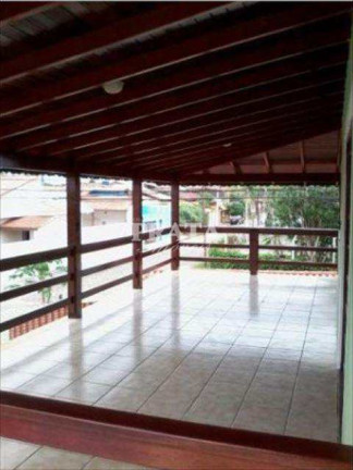 Imagem Casa com 3 Quartos à Venda, 220 m² em Balneário Belmira Novaes - Peruíbe Imagem Casa com 3 Quartos à Venda, 220 m² em Balneário Belmira Novaes - Peruíbe