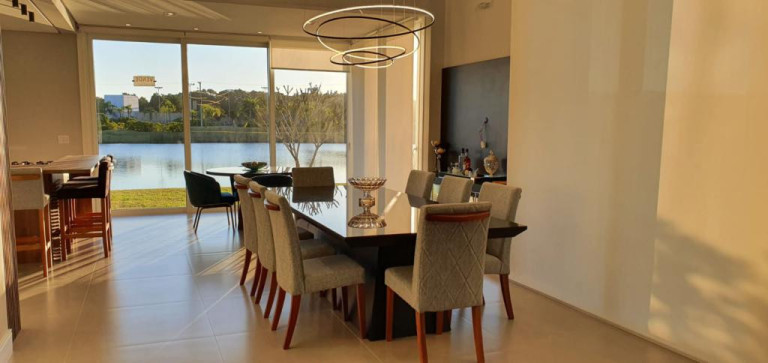 Imagem Casa com 4 Quartos à Venda, 300 m² em Village - Capao Da Canoa Imagem Casa com 4 Quartos à Venda, 300 m² em Village - Capao Da Canoa
