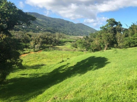 Imagem Terreno à Venda, em Macacu - Garopaba Imagem Terreno à Venda, em Macacu - Garopaba