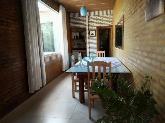 Imagem Casa com 2 Quartos à Venda, 200 m² em Chapada Dos Guimarães