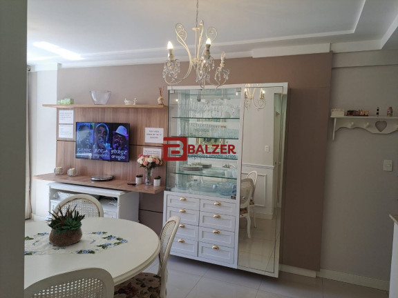 Imagem Apartamento com 2 Quartos à Venda, 66 m² em Centro - Florianópolis Imagem Apartamento com 2 Quartos à Venda, 66 m² em Centro - Florianópolis