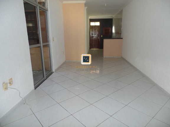 Imagem Casa com 3 Quartos à Venda, em Lagoa Redonda - Fortaleza Imagem Casa com 3 Quartos à Venda, em Lagoa Redonda - Fortaleza
