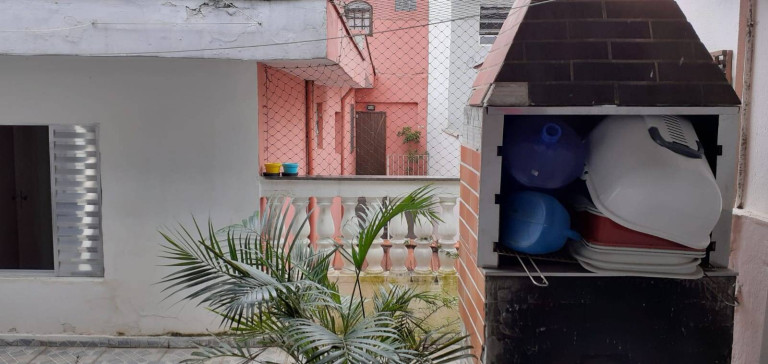 Imagem Casa com 2 Quartos à Venda, 224 m² em Taboão - Diadema