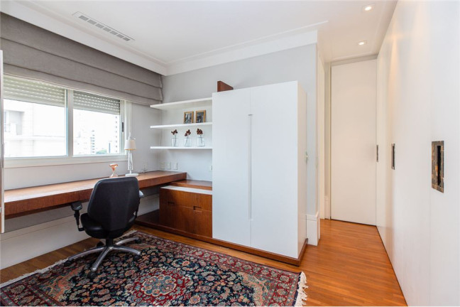 Imagem Apartamento com 3 Quartos à Venda, 300 m² em Moema - São Paulo