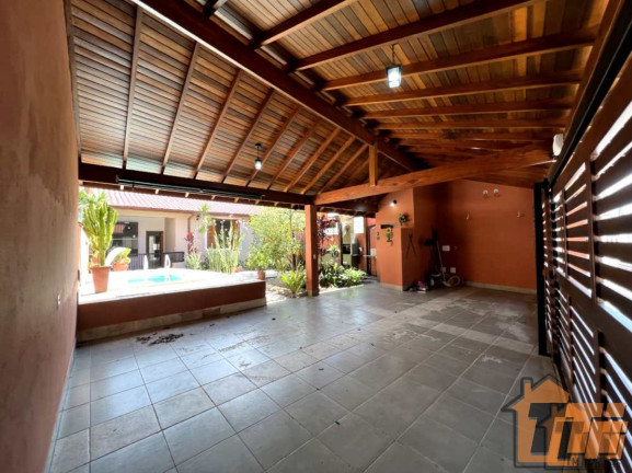 Casa com 3 Quartos à Venda, 300 m² em Toninhas - Ubatuba
