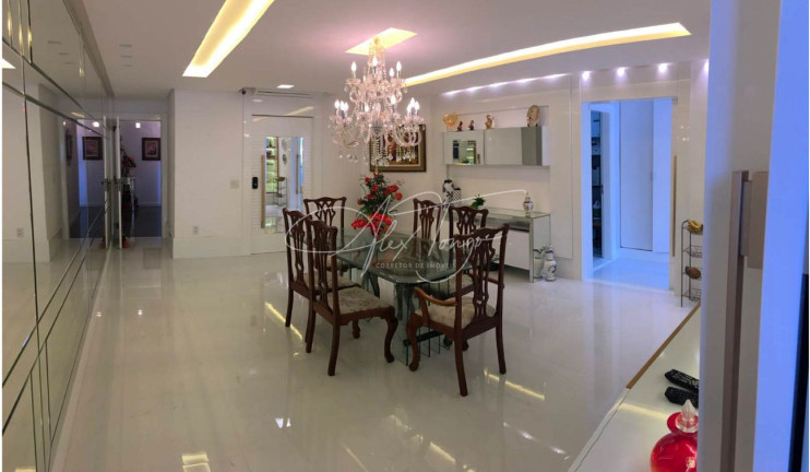 Imagem Apartamento com 5 Quartos à Venda, 485 m² em Praia Da Costa - Vila Velha Imagem Apartamento com 5 Quartos à Venda, 485 m² em Praia Da Costa - Vila Velha
