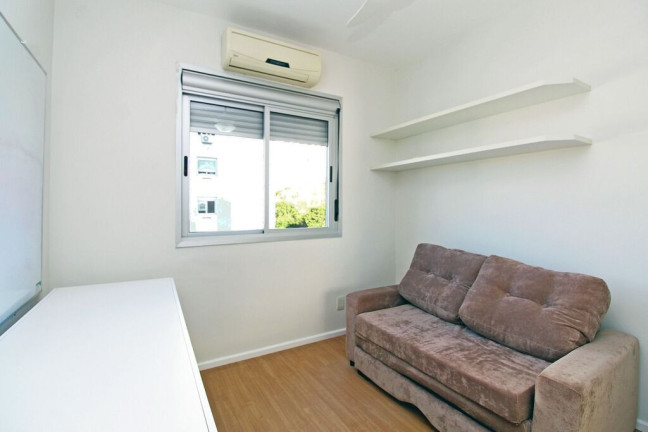 Imagem Apartamento com 2 Quartos à Venda, 67 m² em Jardim Do Salso - Porto Alegre