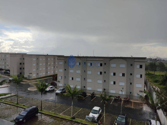 Imagem Apartamento com 2 Quartos à Venda, 42 m² em Calixtolândia - Anápolis