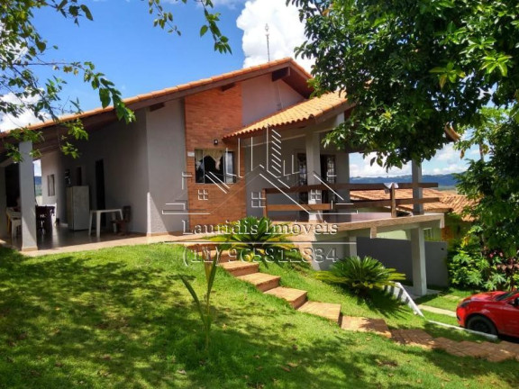 Imóvel com 4 Quartos à Venda, 180 m² em Pardinho - Pardinho