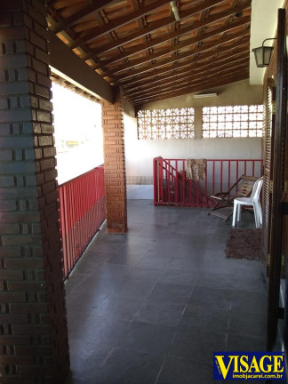 Imagem Casa com 3 Quartos à Venda, 317 m² em Pq. Santo Antonio - Jacareí Imagem Casa com 3 Quartos à Venda, 317 m² em Pq. Santo Antonio - Jacareí