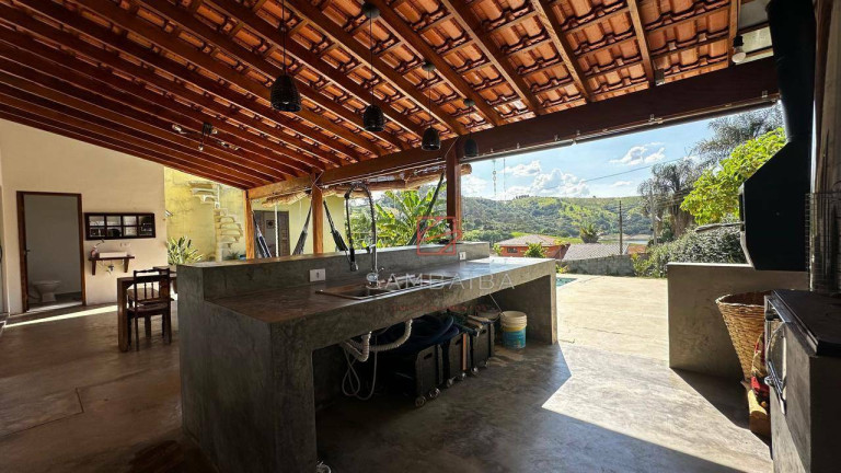 Imagem Casa com 3 Quartos à Venda, 221 m² em Serrinha - Bragança Paulista