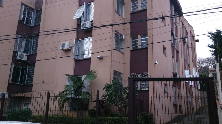 Apartamento com 2 Quartos à Venda, 46 m² em Petrópolis - Porto Alegre