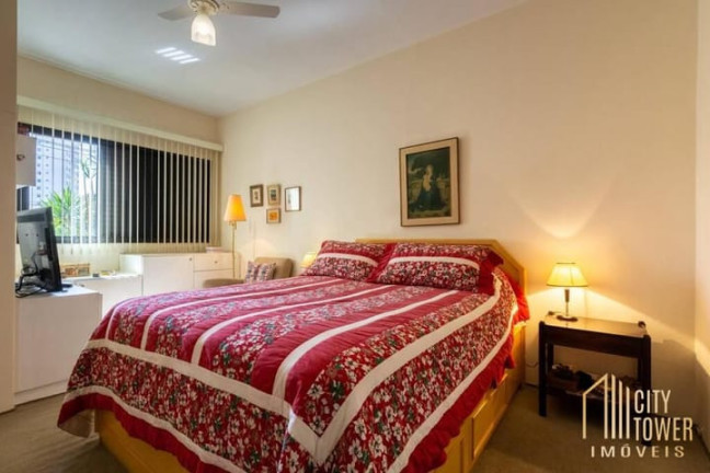 Imagem Casa com 3 Quartos à Venda, 150 m² em Indianópolis - São Paulo Imagem Casa com 3 Quartos à Venda, 150 m² em Indianópolis - São Paulo