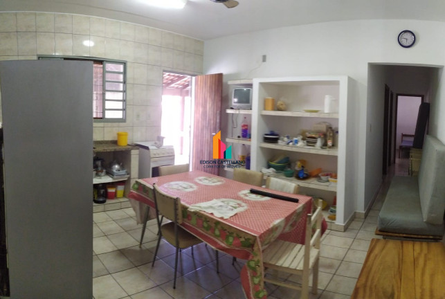 Imagem Casa com 3 Quartos à Venda, 257 m² em Parque Balneário Poiares - Caraguatatuba