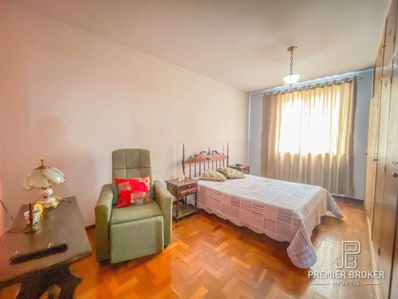 Imagem Apartamento com 4 Quartos à Venda, 123 m² em São Pedro - Teresópolis Imagem Apartamento com 4 Quartos à Venda, 123 m² em São Pedro - Teresópolis
