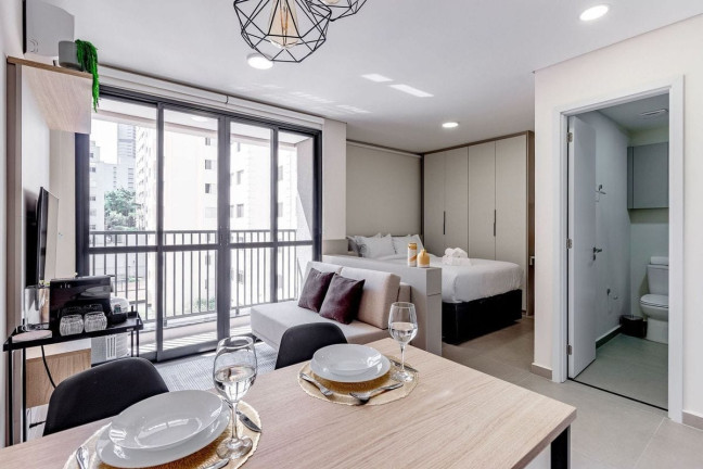 Apartamento com 1 Quarto para Alugar, 30 m² em Vila Madalena - São Paulo