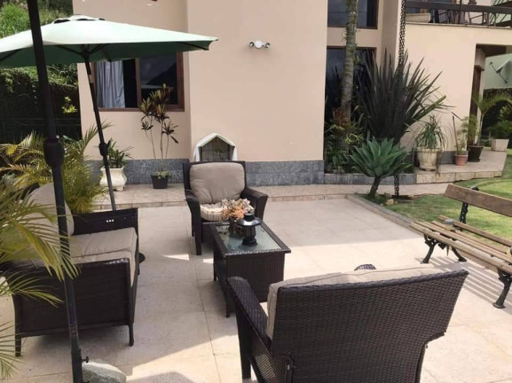 Imagem Casa com 4 Quartos à Venda,  em Braunes - Nova Friburgo
