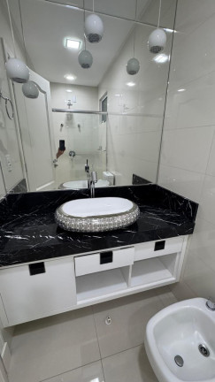 Imagem Apartamento com 4 Quartos à Venda, 157 m² em Meia Praia - Itapema Imagem Apartamento com 4 Quartos à Venda, 157 m² em Meia Praia - Itapema