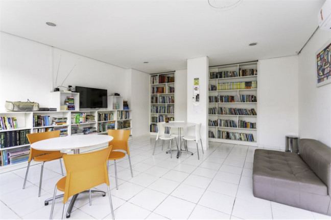 Imagem Imóvel com 2 Quartos à Venda, em São Sebastião - Porto Alegre Imagem Imóvel com 2 Quartos à Venda, em São Sebastião - Porto Alegre
