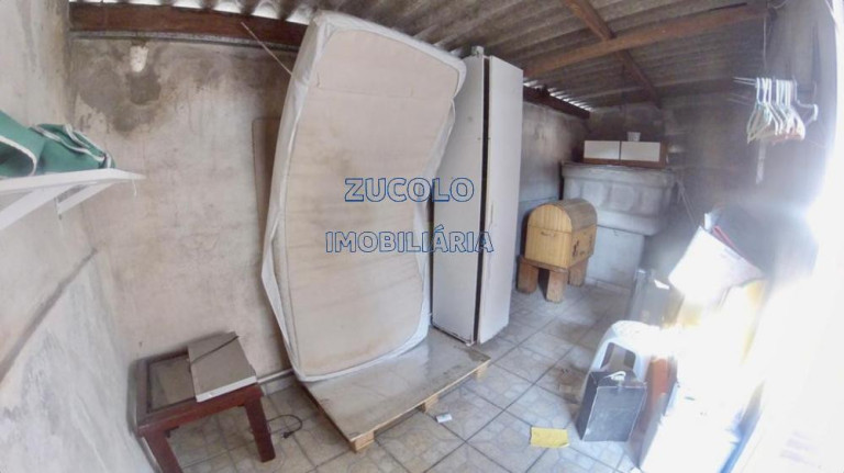 Imagem Casa com 2 Quartos à Venda, 394 m² Imagem Casa com 2 Quartos à Venda, 394 m²