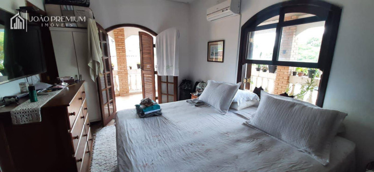 Imagem Casa com 3 Quartos à Venda, 300 m² em Jardim Jaqueira - Caraguatatuba