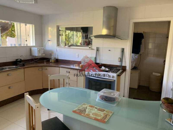 Imagem Casa com 4 Quartos à Venda, 360 m² em Itaipu - Niterói